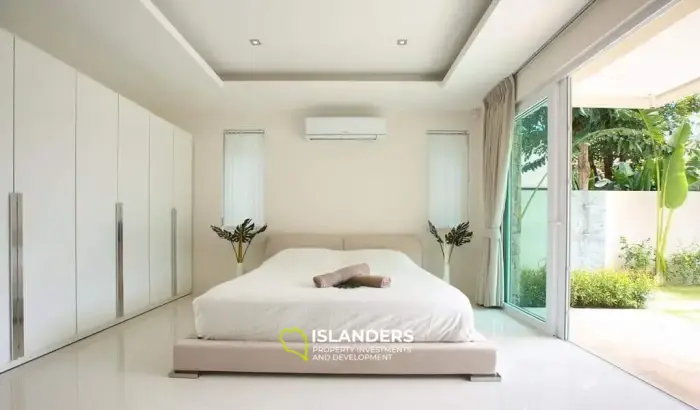 4 Bedrooms Pool Villa in Choeng Mon For Rent