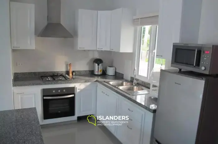 3 Bedrooms Pool Villa in Choeng Mon For Rent