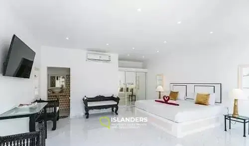 4 Bedrooms Pool Villa in Lamai For Rent