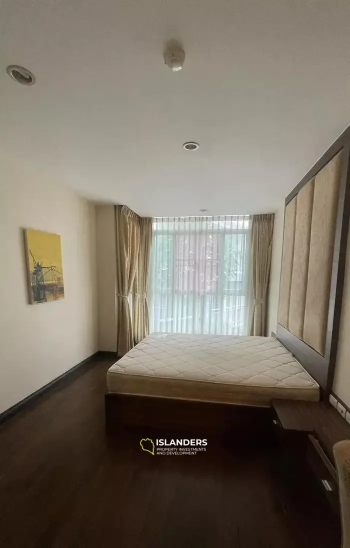 อพาร์ทเมนต์ 1 ห้องนอนให้เช่าที่อริสราเพลส