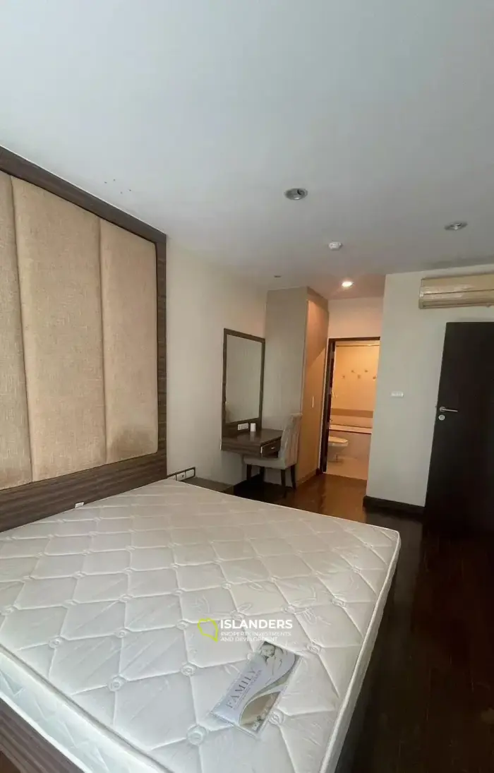 อพาร์ทเมนต์ 1 ห้องนอนให้เช่าที่อริสราเพลส