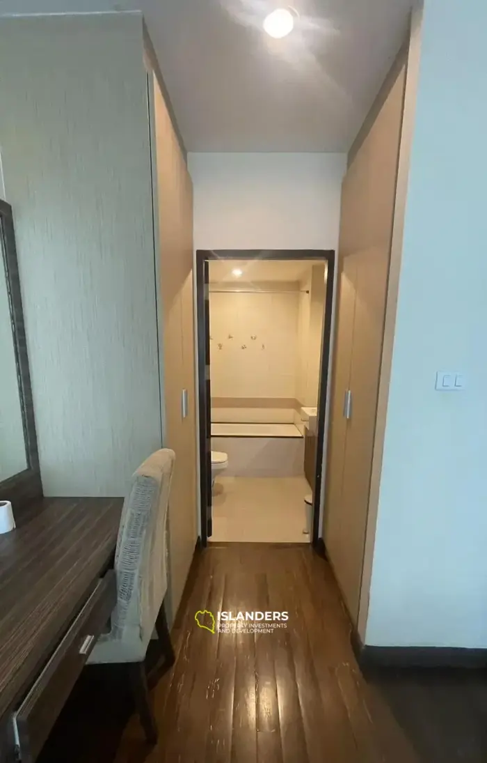 อพาร์ทเมนต์ 1 ห้องนอนให้เช่าที่อริสราเพลส