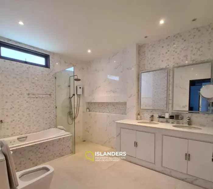 3 Bedrooms Sea View House for Rent in Bophut 