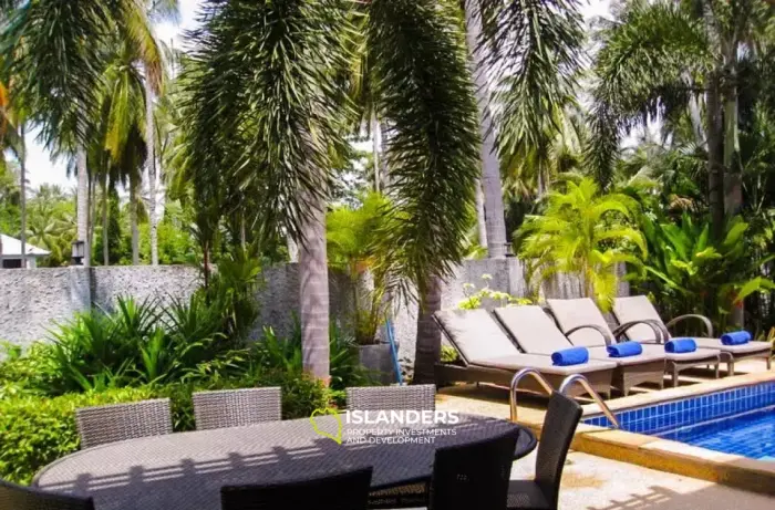 Beach Access 4 Bedrooms Pool Villa for Rent