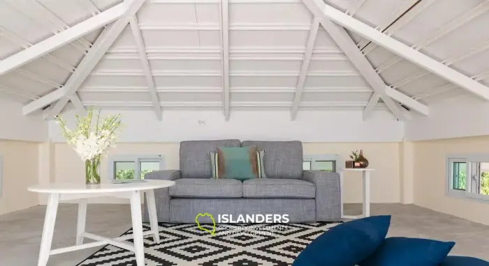 Villa avec terrasse sur le toit à louer près de la plage de Bangrak