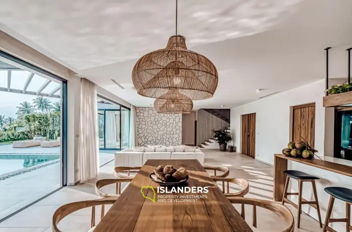 ขายวิลล่า 3 ห้องนอนที่ Istani Residence