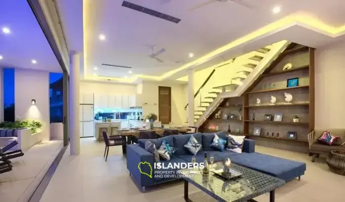 द रिज पर बिक्री के लिए 3 बेडरूम वाला विला