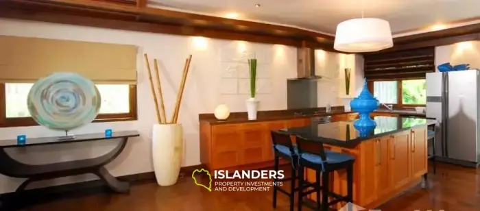 4 Bedroom Villa for sale at Samui Beach Village in Lamai
