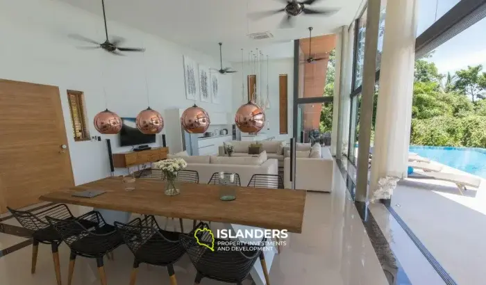 अज़ूर समुई में बिक्री के लिए 5 बेडरूम वाला विला