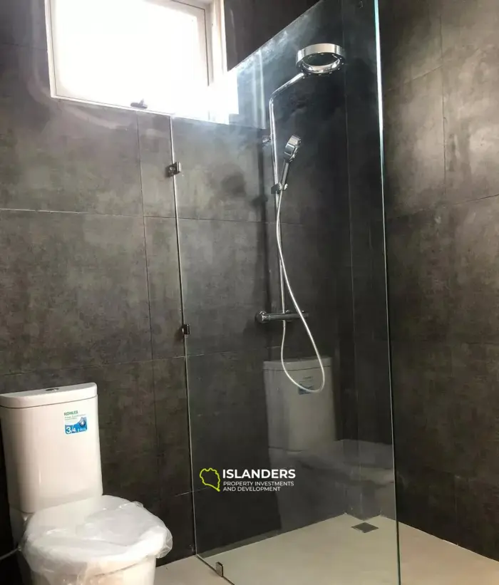 कोको ट्रॉपिकल में पूल व्यू के साथ 3 बीआर विला बिक्री के लिए उपलब्ध है
