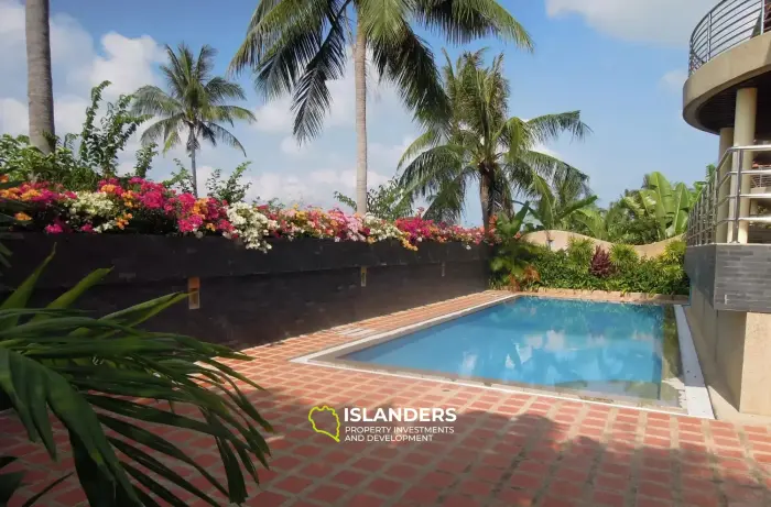 Villa de 4 chambres à louer à Tongson Bay Villas