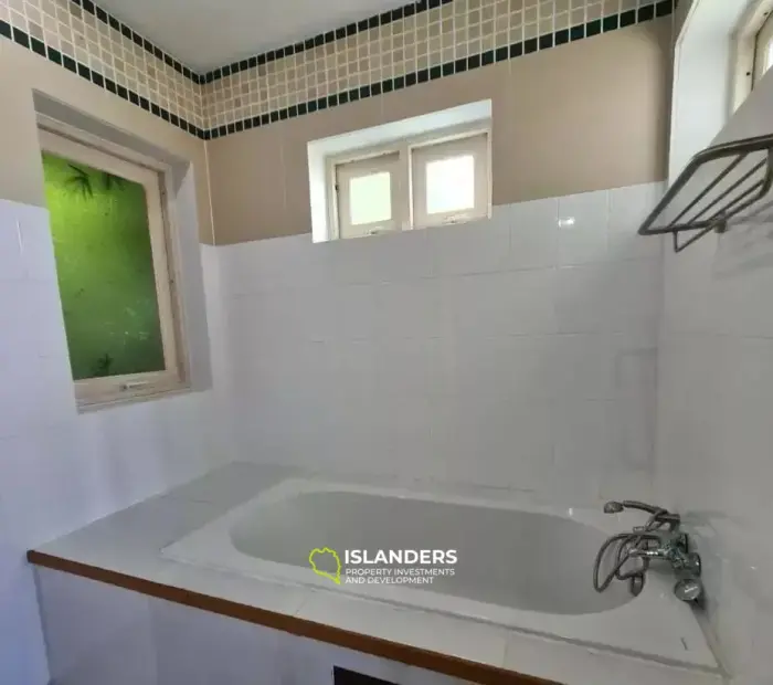 Superbe villa de 4 chambres avec piscine privée et vue sur la mer à Koh Samui