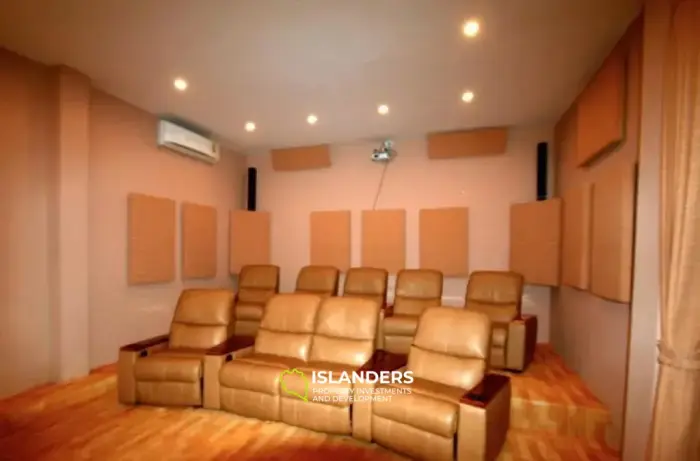וילה 6 חדרי שינה להשכרה באחוזת Narayan