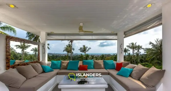 Modern 3-Bedroom Sea View Pool Villa in Chaweng