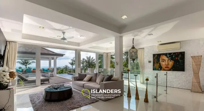 Modern 3-Bedroom Sea View Pool Villa in Chaweng