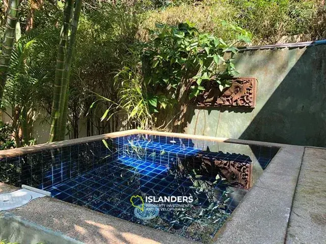 Jolie maison privée avec jardin et piscine. Région de Maduawan