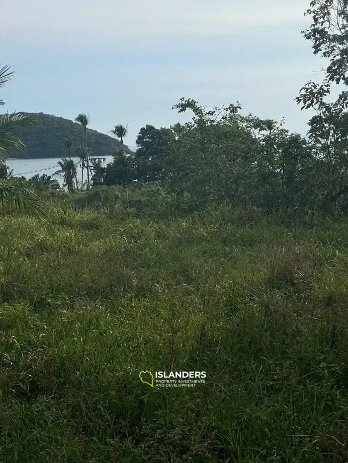 Hermoso terreno con vista al mar en el área de Tong Sala, cerca del centro con excelente logística