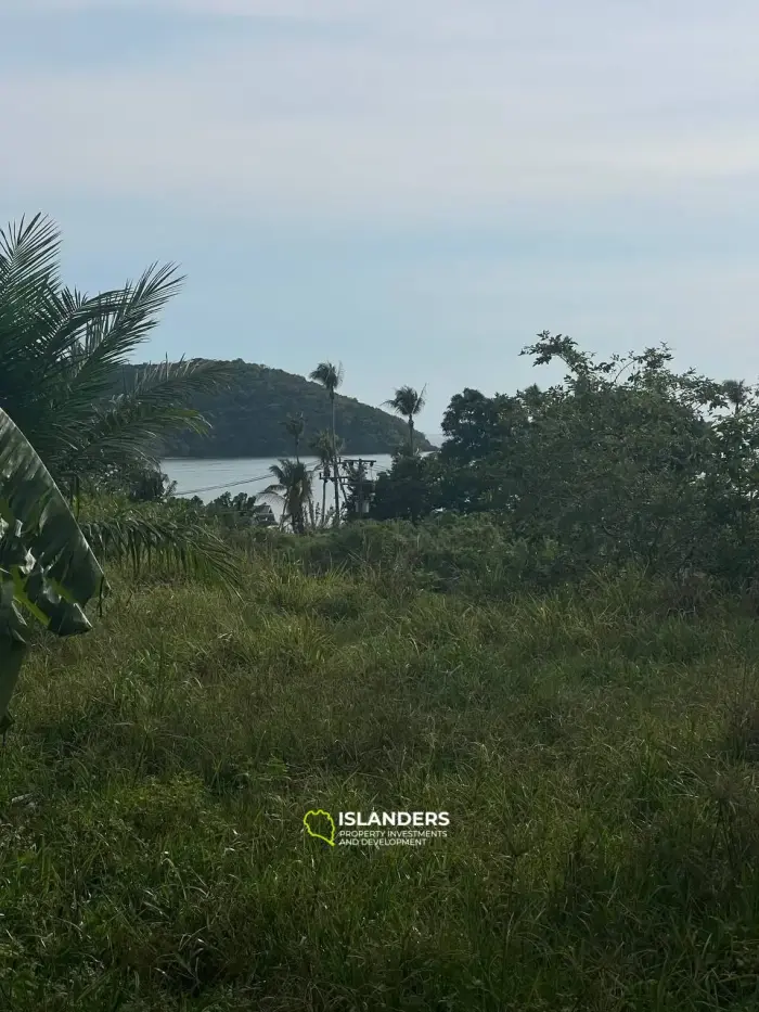 Hermoso terreno con vista al mar en el área de Tong Sala, cerca del centro con excelente logística