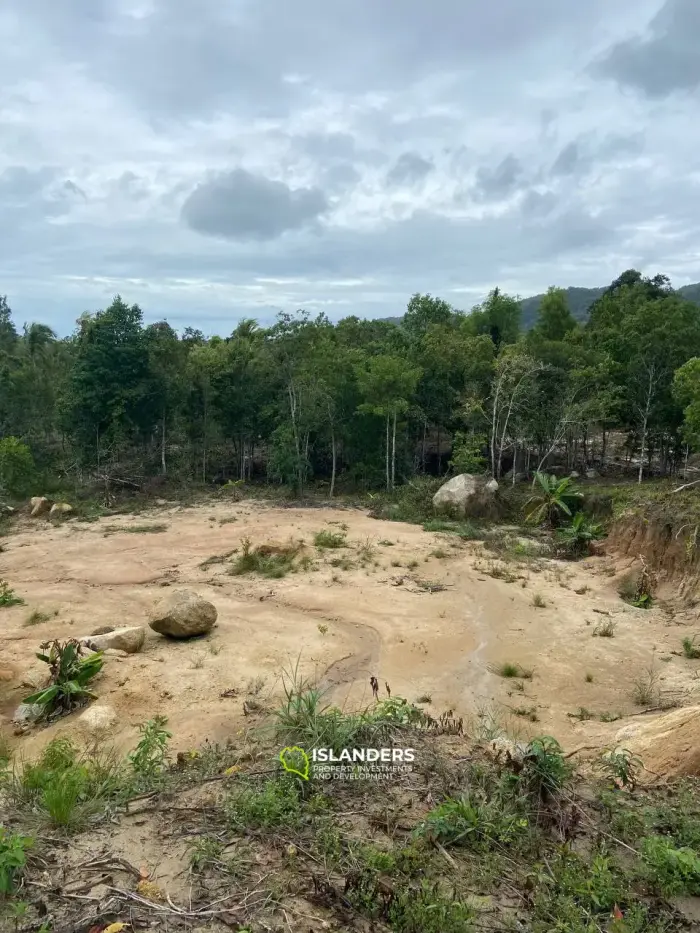 वोक टुम में 3,8 राय भूमि बिक्री के लिए उपलब्ध