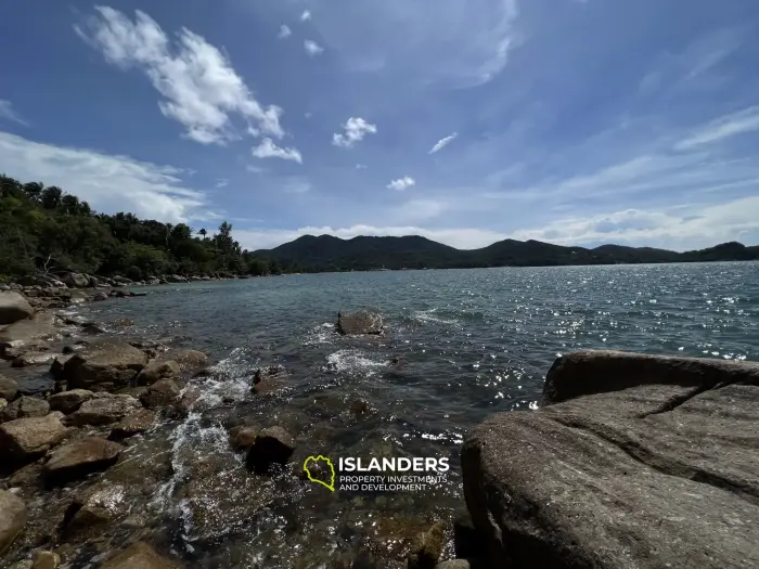 ที่ดินริมชายหาดพร้อมวิวทะเลอันน่าหลงใหล
