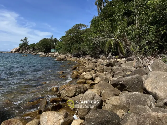 ที่ดินริมชายหาดพร้อมวิวทะเลอันน่าหลงใหล