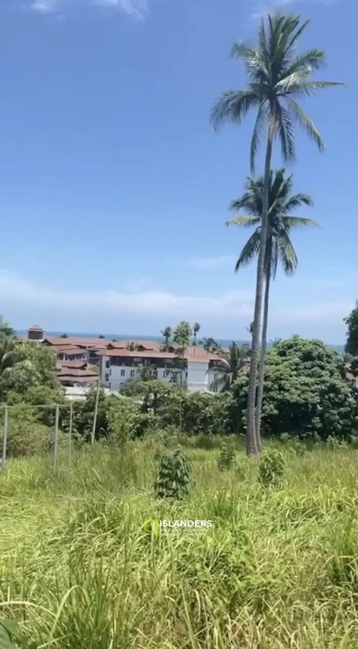 メーハードの美しい土地：海の景色とコ・マービーチへの近さ。