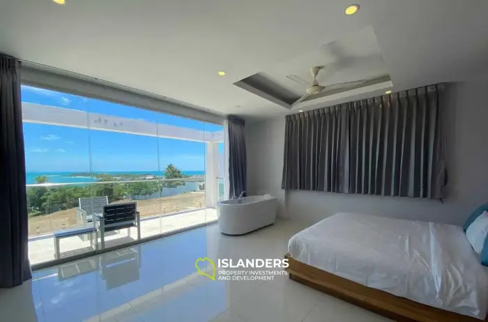 วิลล่าที่สวยงามพร้อมวิวทะเลสำหรับขายในเกาะสมุย