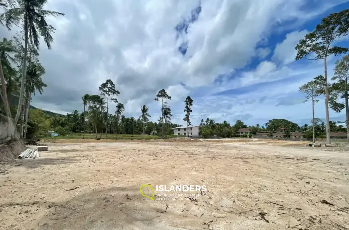 1 216 m². Terrain avec vue sur la montagne à Mae Nam à vendre