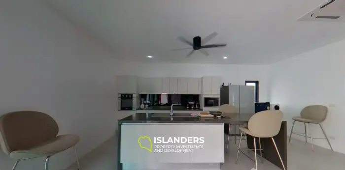 Quiet Oasis in Lamai Corner Villa on Large Land Plot for Sale