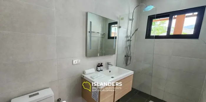 Quiet Oasis in Lamai Corner Villa on Large Land Plot for Sale