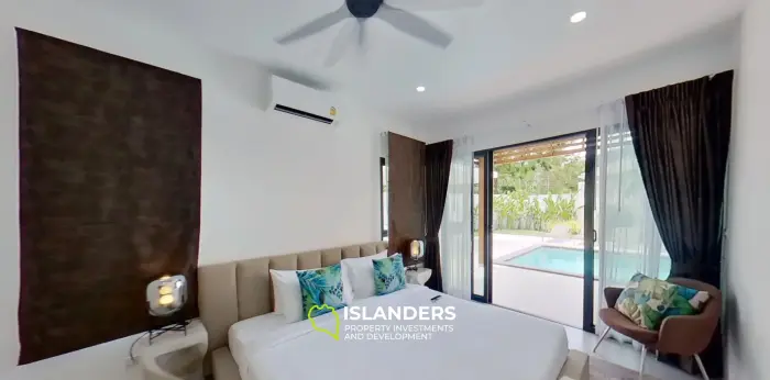 Quiet Oasis in Lamai Corner Villa on Large Land Plot for Sale