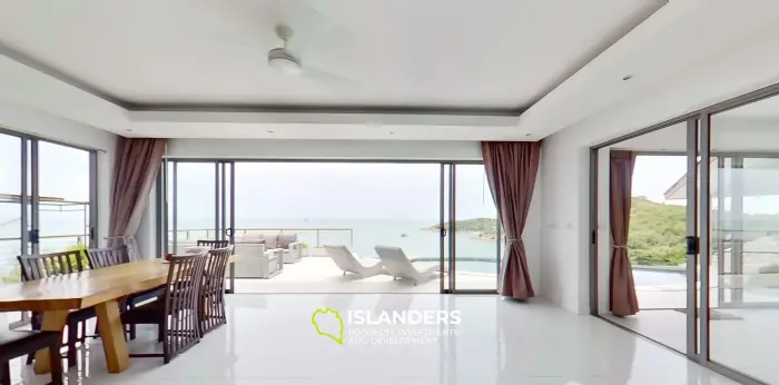 فيلا ذات تصميم فريد من نوعه مكونة من 5 غرف نوم مطلة على المحيط بجانب الجرف