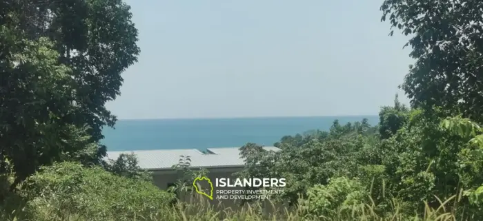 أرض مثالية مطلة على البحر للبناء في هاد ثيان ويست