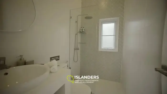 Paraíso privado: acogedora villa de 3 dormitorios en Srithanu