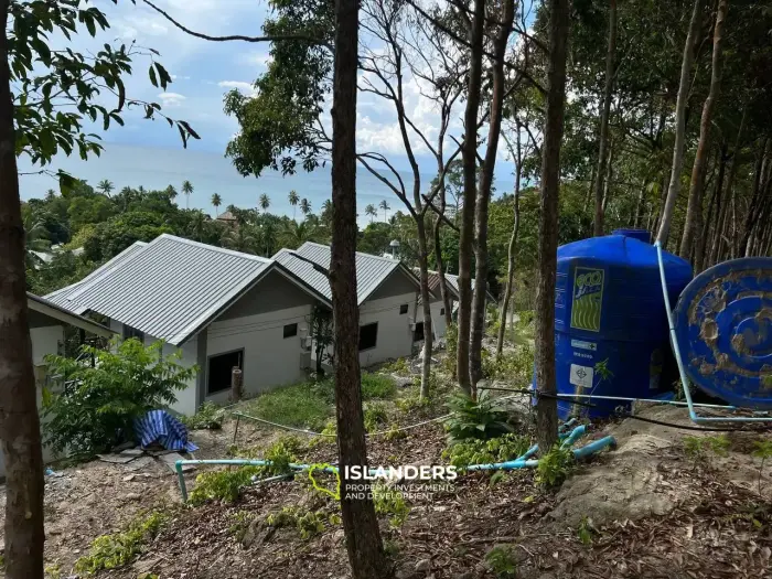 ที่ดินพร้อมวิวภูเขาและทะเลอันงดงาม