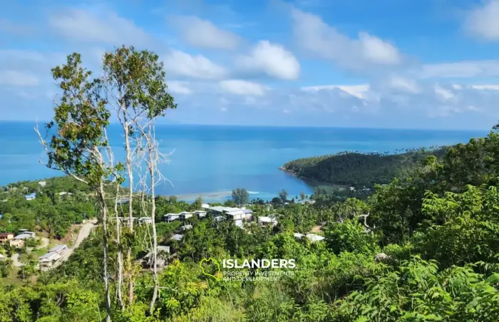 Oportunidad única de poseer un gran terreno con vista al mar en Haad Yao Hills de 3280 m²
