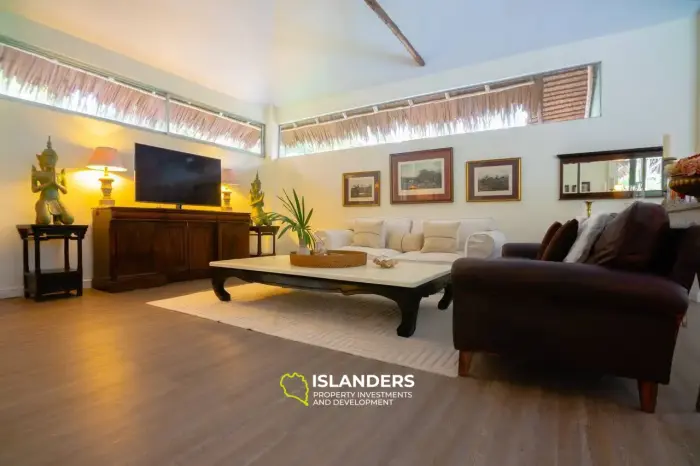 Elegant 3-Bedroom Villa in Ban Nai Suan