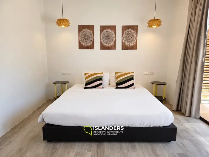 Villa moderne à Woktum : une vie de luxe avec une touche de paradis tropical !