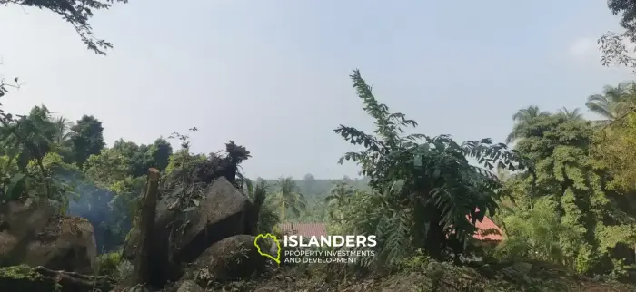 Joli terrain vue mer situé à Bankai