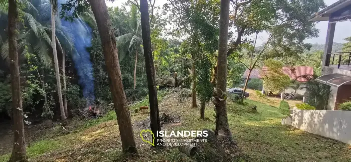 Joli terrain vue mer situé à Bankai