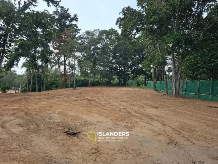 VERKAUFT – Flaches Land im Dschungel – 2.400 m²