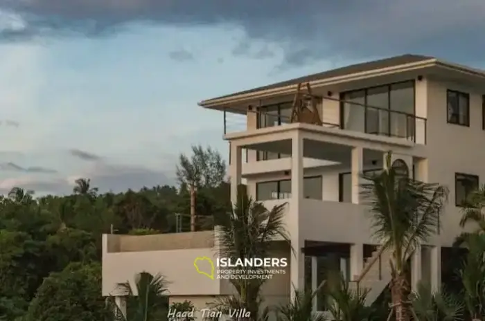 Poolvilla mit Meerblick – fußläufig zum Strand