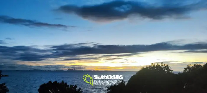 Terreno absolutamente único e impresionante con vista al mar y puesta de sol de 360° en Haad Yao, 6400 m² (4 Rai)