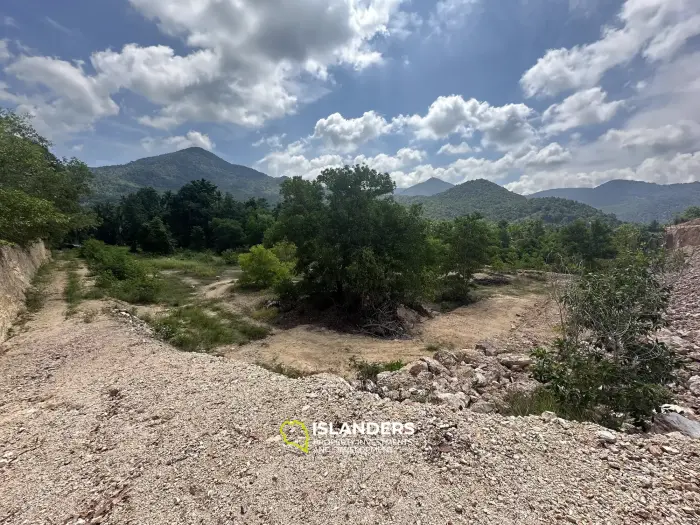 Flat land with amaizing Mountain View on Chalock Ban Kao