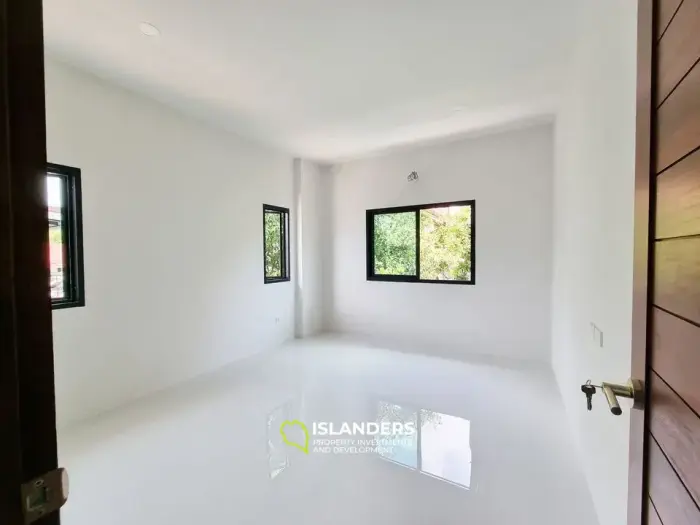 New 4 Bedroom Villa in Chaweng For Sale (possible build 5 or 6 bdr)