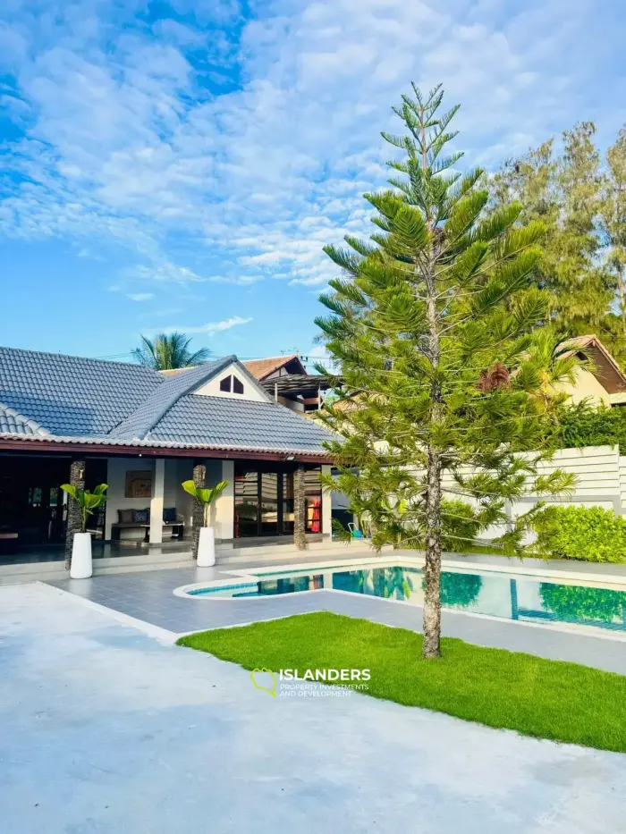 4 bedroom pool villa with the large plot