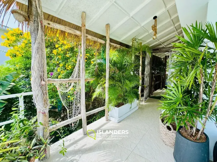 3 bedroom view villa with swimming pool and cinema room