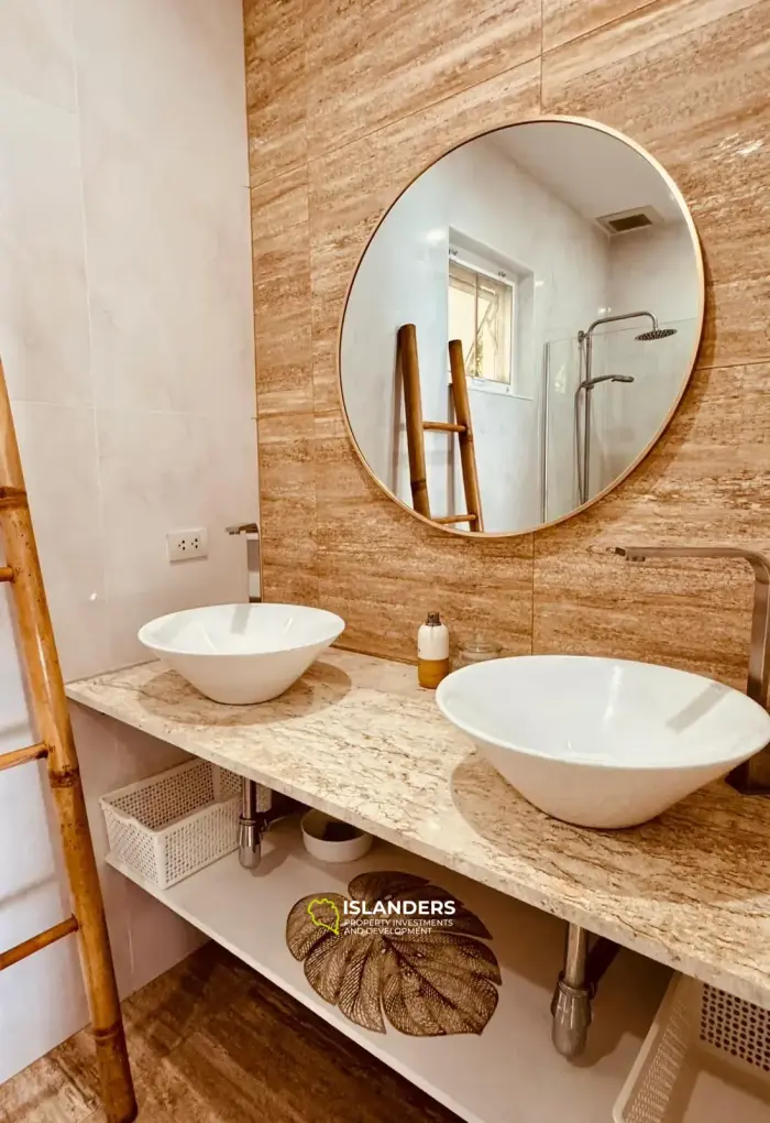 3 bedroom view villa with swimming pool and cinema room
