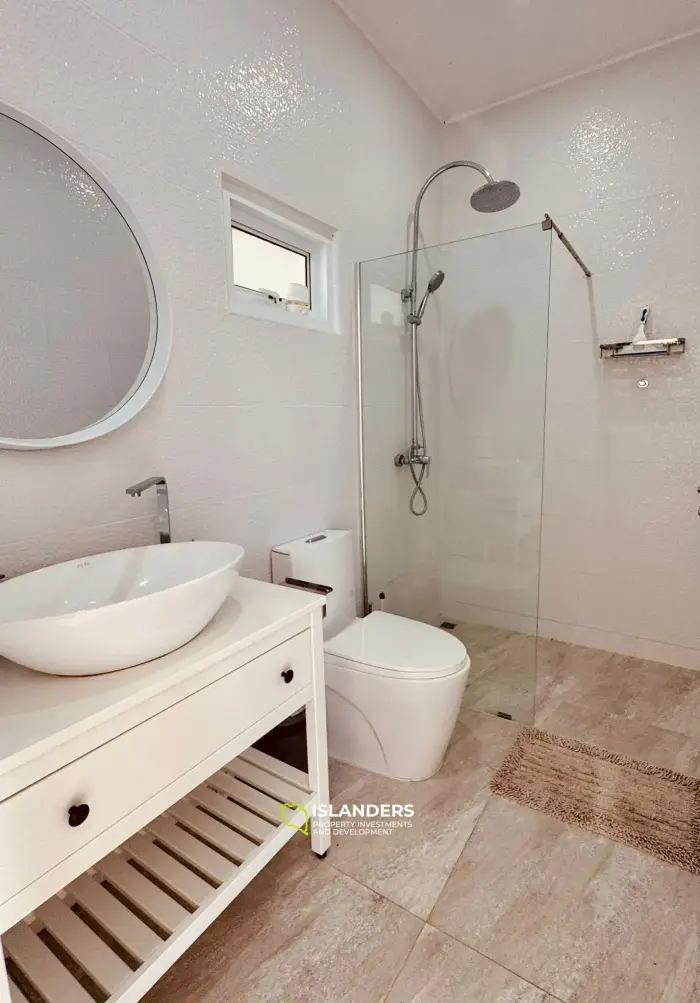 3 bedroom view villa with swimming pool and cinema room