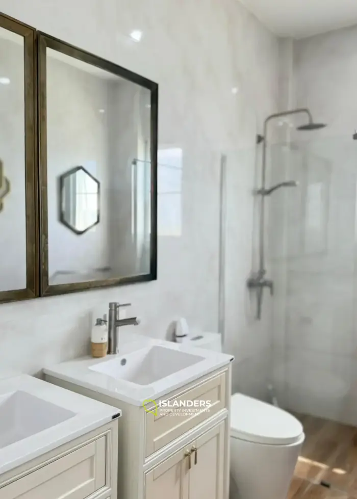 3 bedroom view villa with swimming pool and cinema room